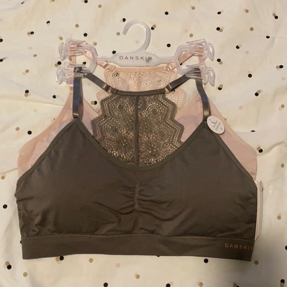 SOLD!!! NWT Danskin Seamless Bras (2) - Picture 1 of 2
